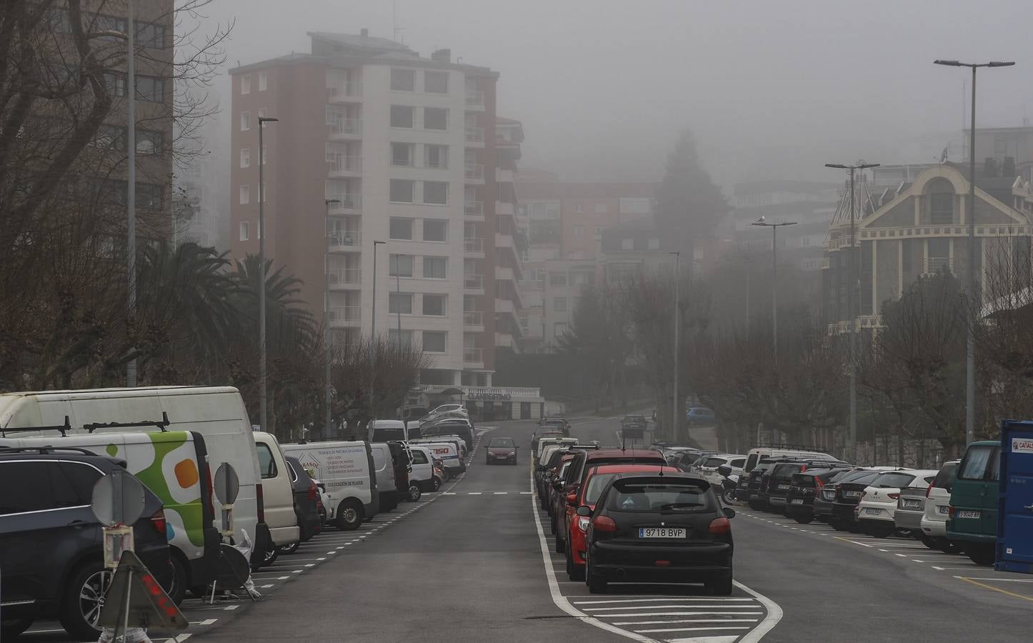 Fotos: Una densa niebla cubre Santander