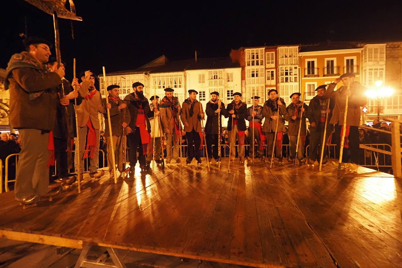 Santander, Torrelavega, Soba o Reinosa fueron algunos de los puntos donde se escucharon los tradicionales cantos de bienvenida a la primavera. En la imagen, las marzas de Reinosa