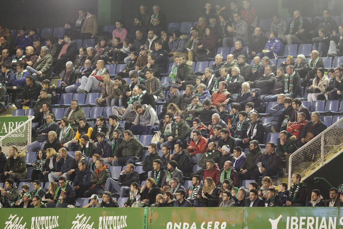 Fotos: Búscate si estuviste en la Tribuna Este de los Campos de Sport