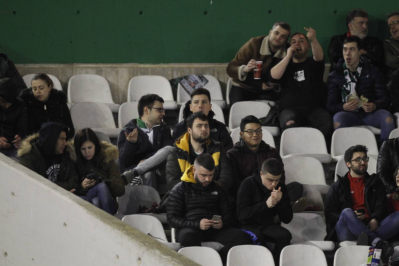 Fotos: Búscate si estuviste en la Tribuna Norte de los Campos de Sport