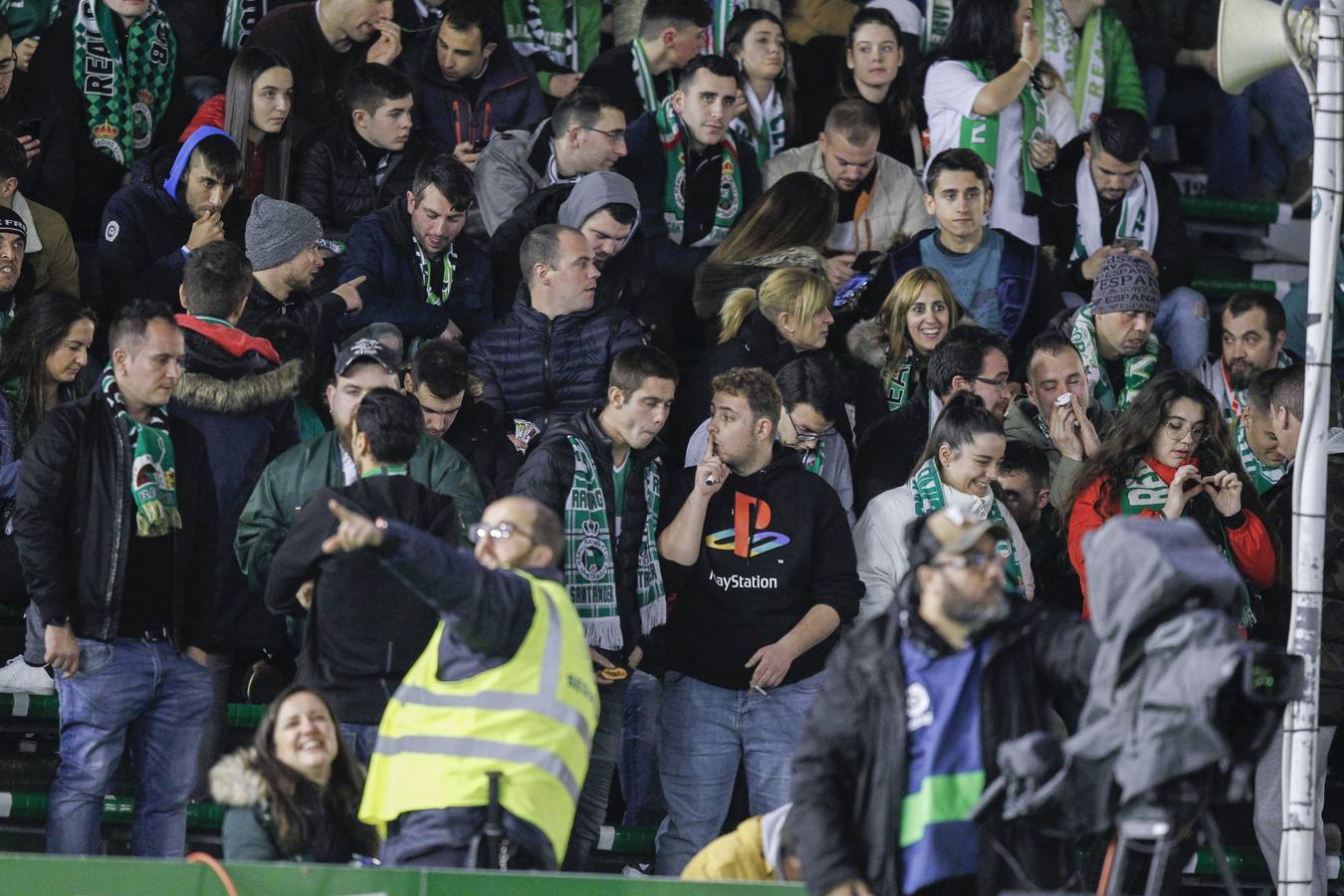 Fotos: Búscate si estuviste en la Tribuna Norte de los Campos de Sport