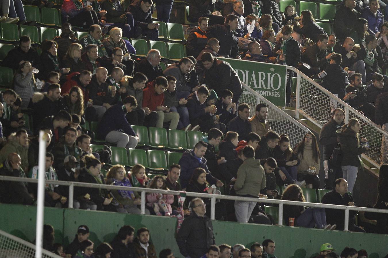 Fotos: Búscate si estuviste en la Tribuna Norte de los Campos de Sport