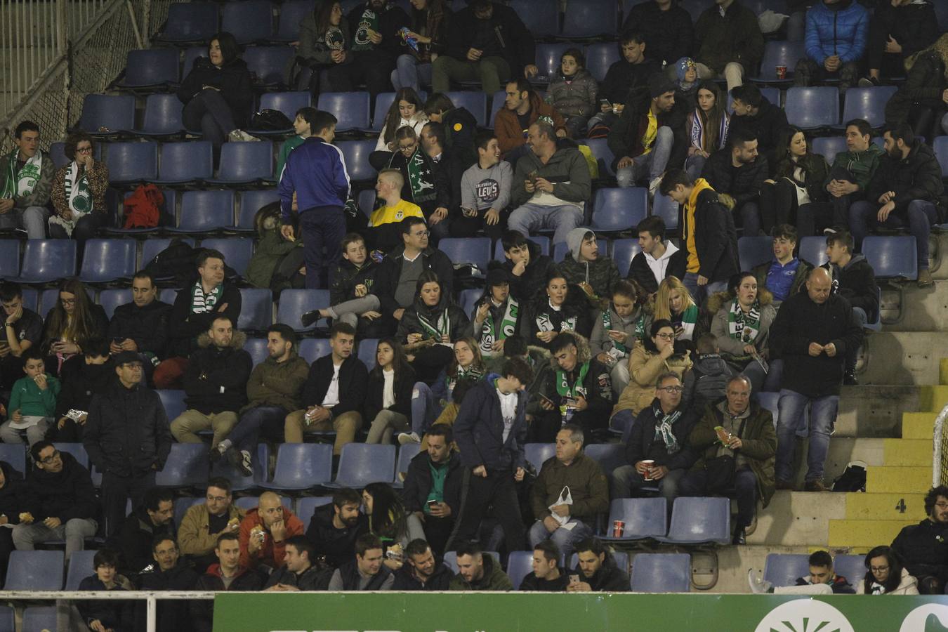 Fotos: Búscate si estuviste en la Tribuna Norte de los Campos de Sport