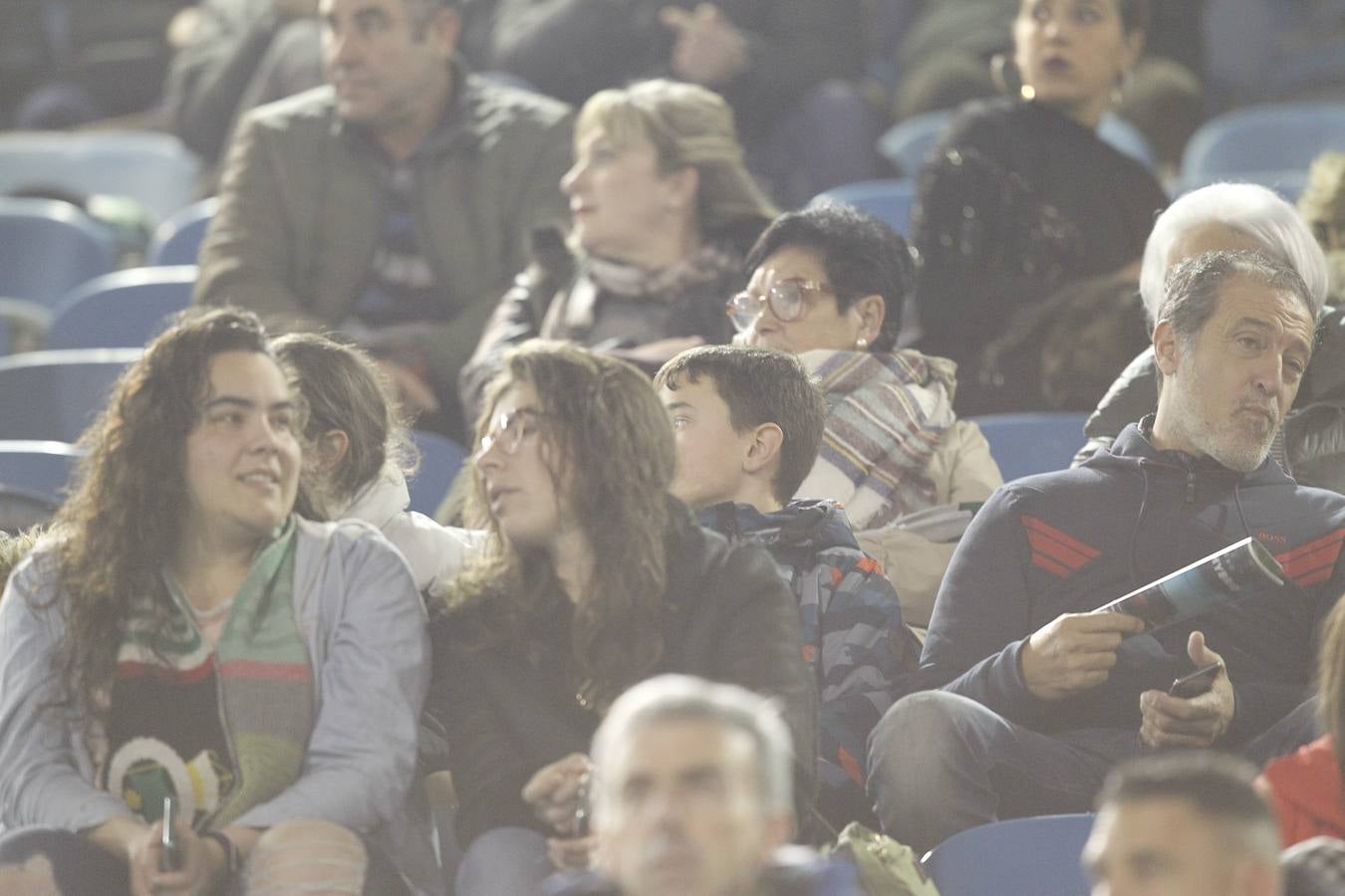 Fotos: Búscate si estuviste en la Tribuna Norte de los Campos de Sport