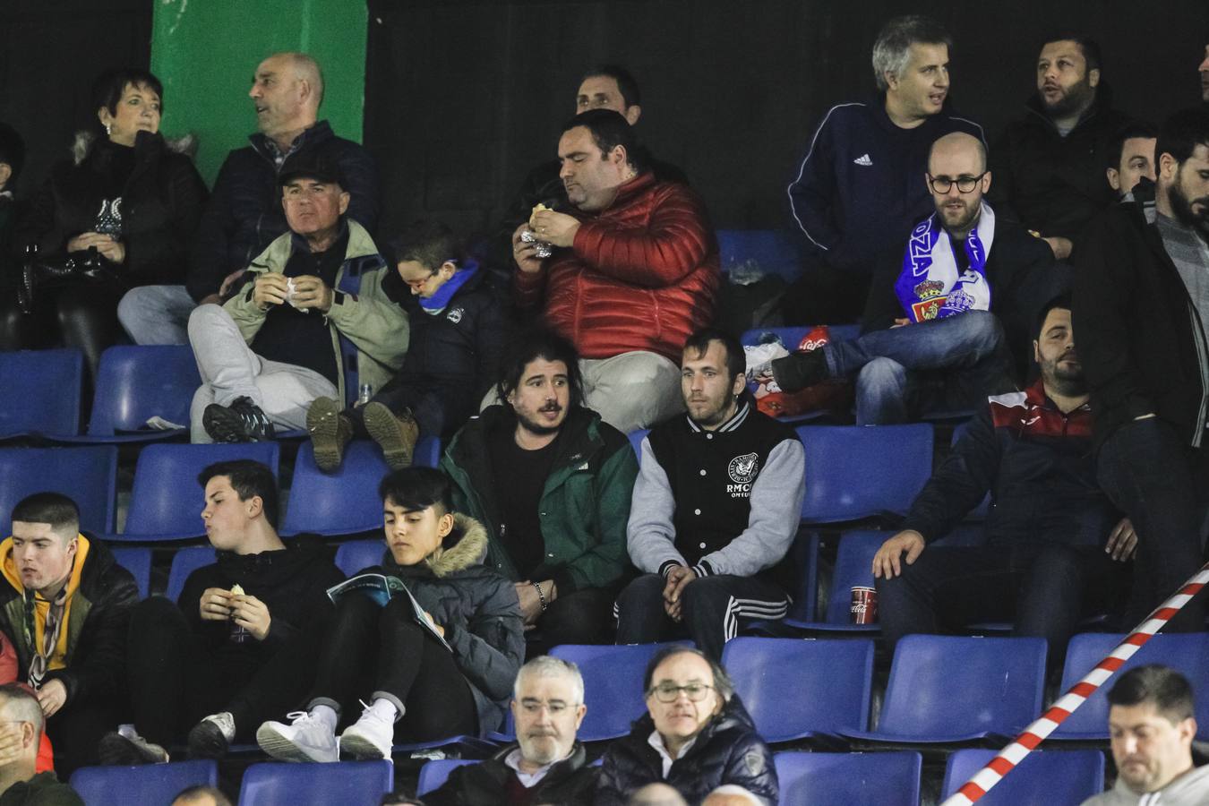 Fotos: Búscate si estuviste en la Tribuna Sur de los Campos de Sport