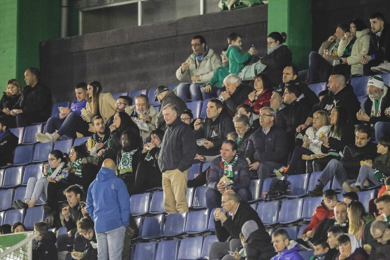 Fotos: Búscate si estuviste en la Tribuna Sur de los Campos de Sport