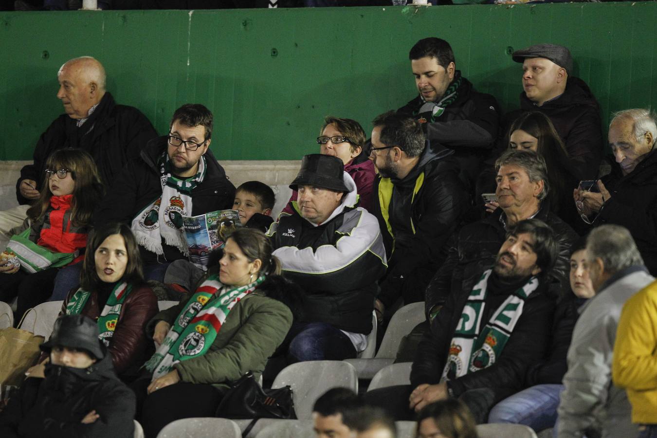 Fotos: Búscate si estuviste en la Tribuna Sur de los Campos de Sport