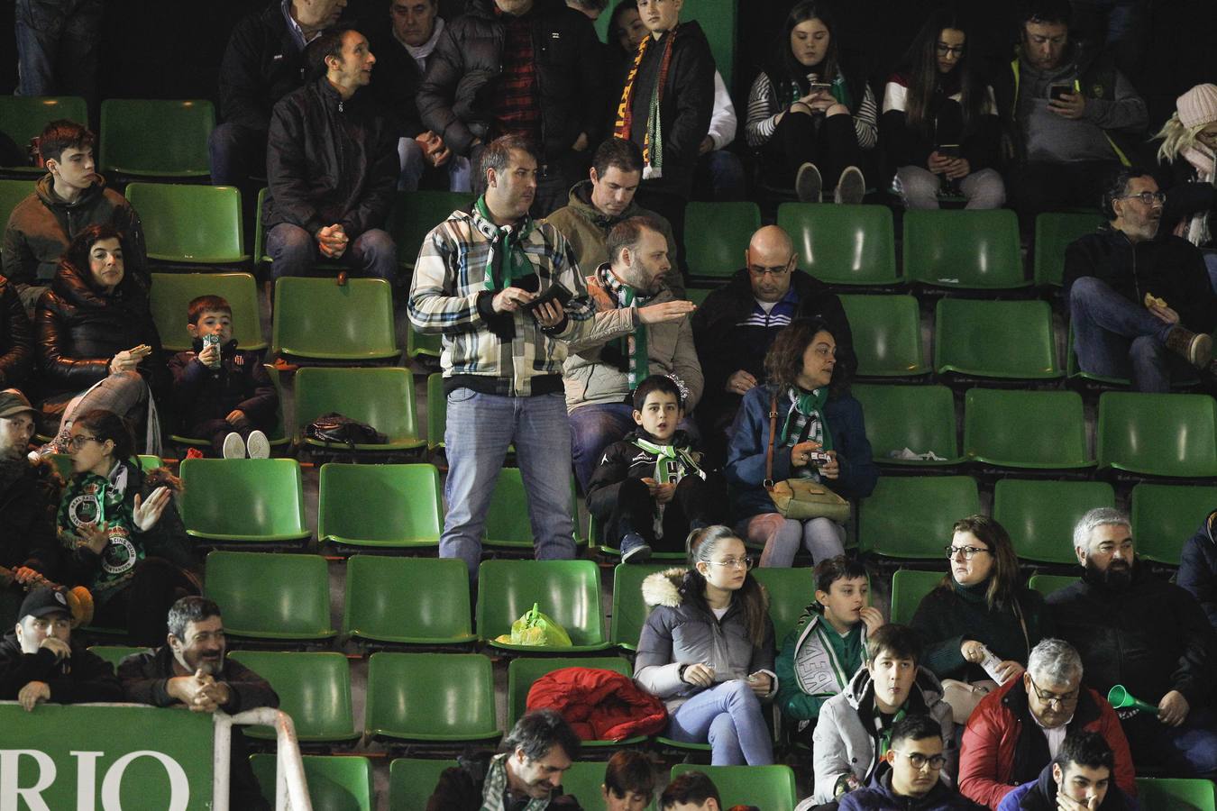 Fotos: Búscate si estuviste en la Tribuna Sur de los Campos de Sport