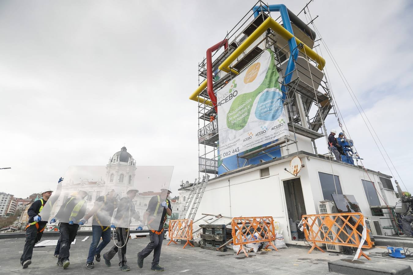 Fotos: Remozada la Torre del Rhin