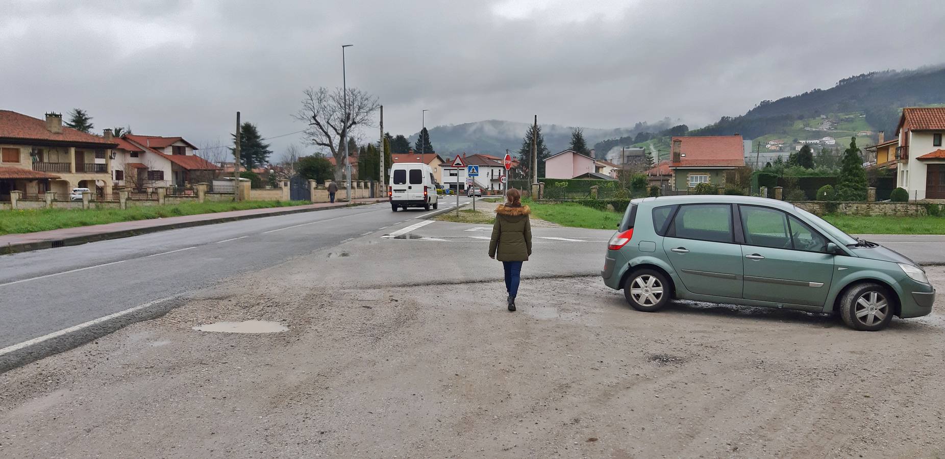 El Ayuntamiento proyecta la urbanización de los accesos a Los Corrales por la calle Galicia