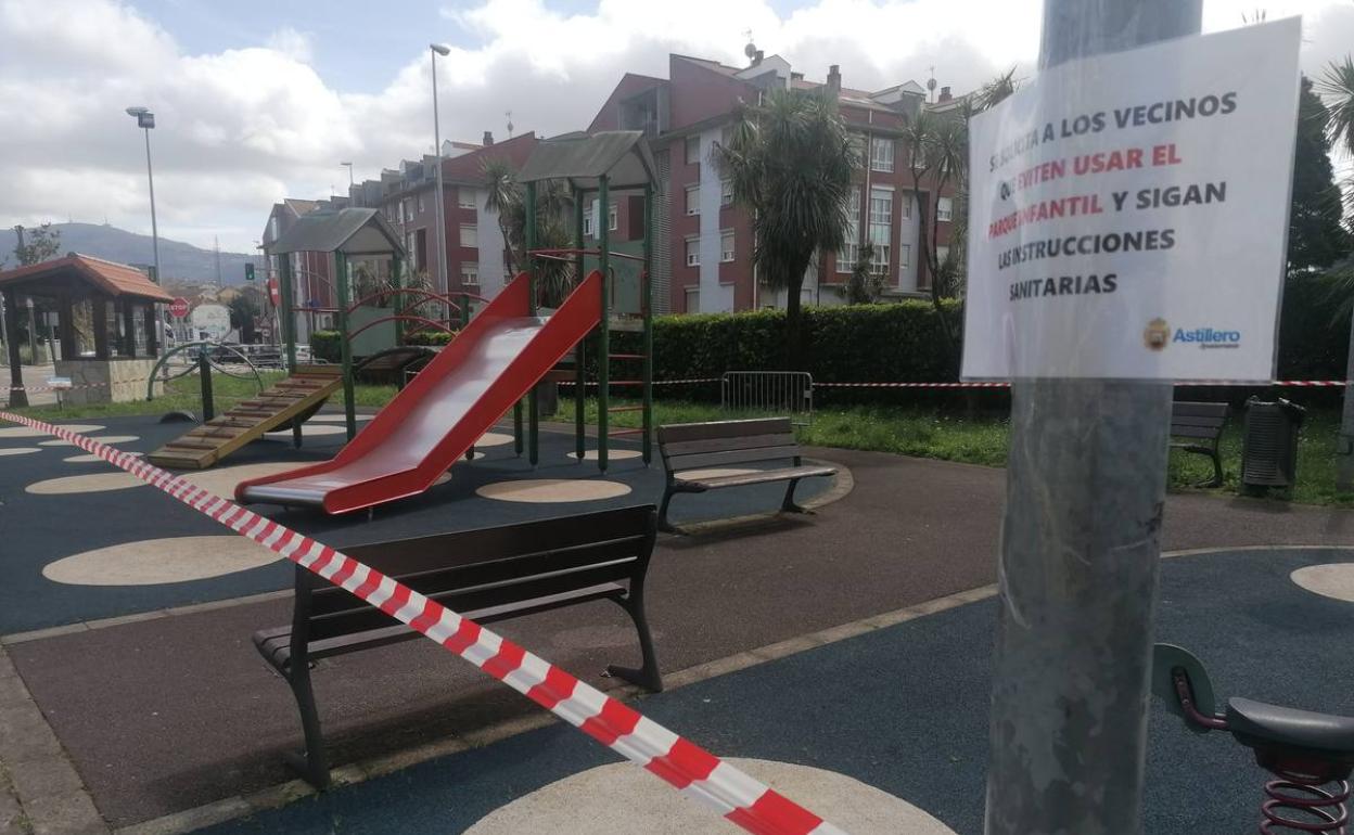 Un parque cerrado al público en Astillero.