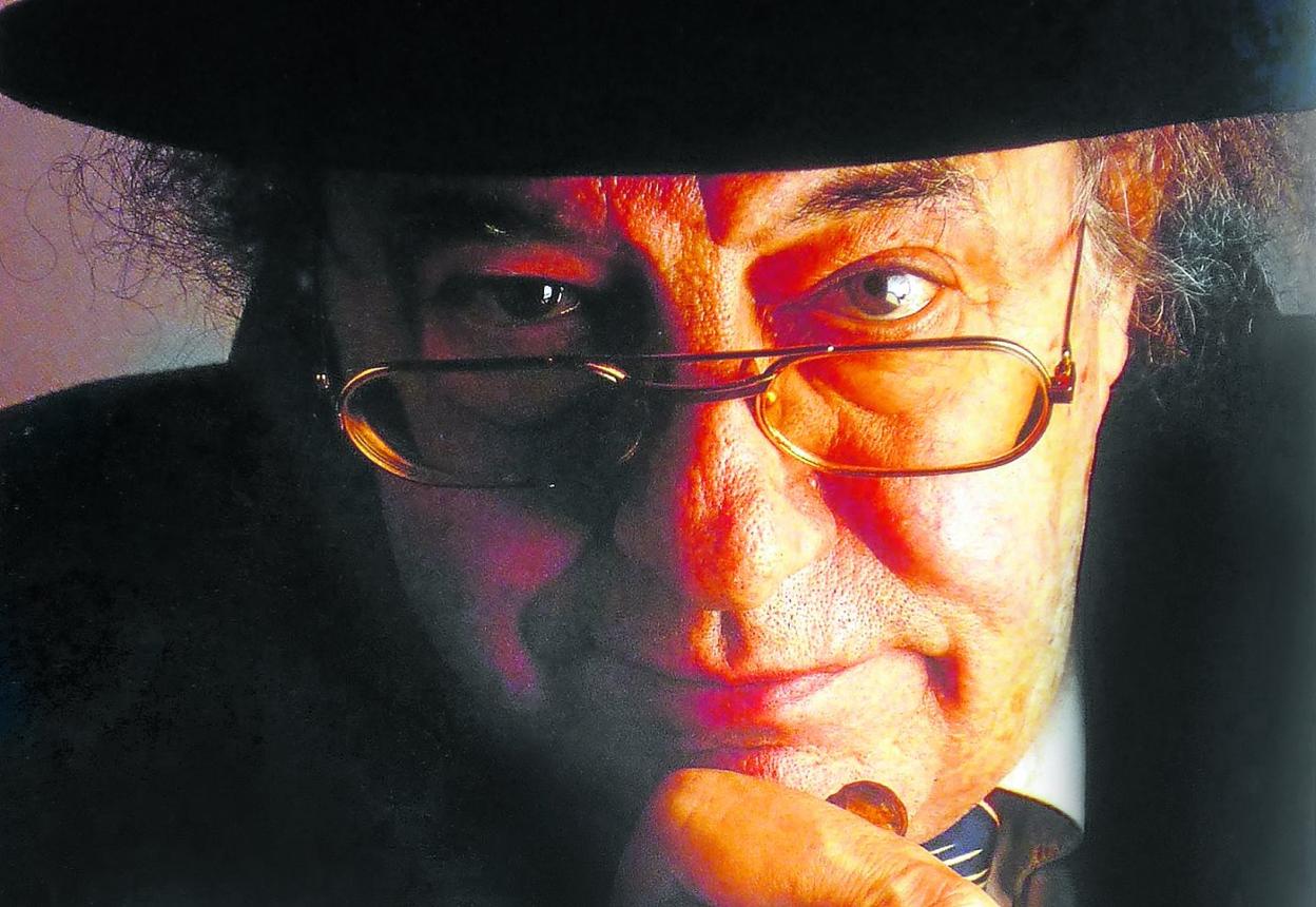Detalle del retrato, inconfundible, de Xavier Domingo tomado de la obra 'Le Goût de L'Espagne' (Flammarion, Paris, 2002). 
