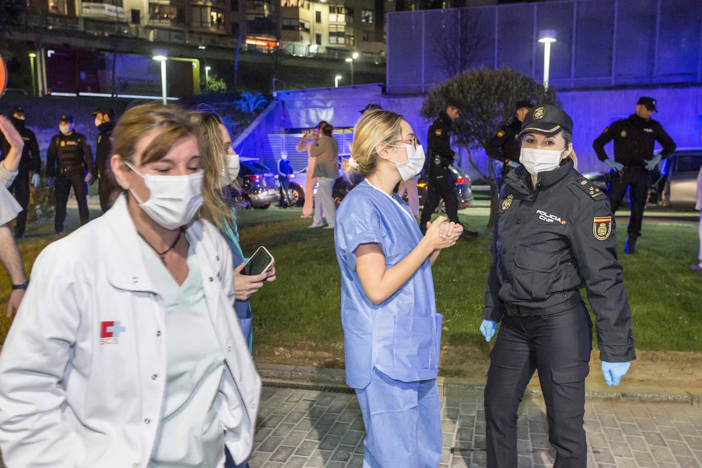 Fotos: Aplauso y homenaje