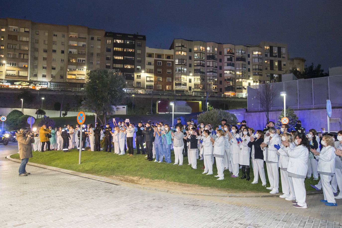 Fotos: Aplauso y homenaje