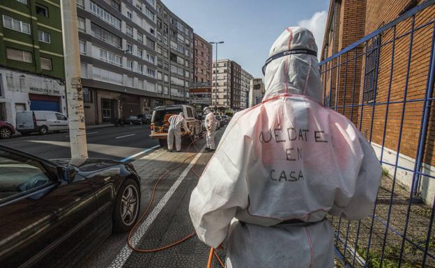 La muerte de un hombre con coronavirus eleva la tensión entre residencias y Sanidad