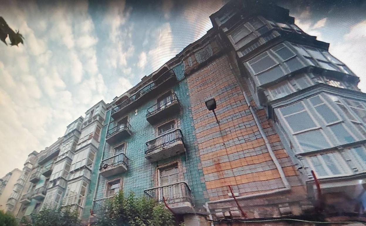 Edificio de la calle Hernán Cortés, 26.