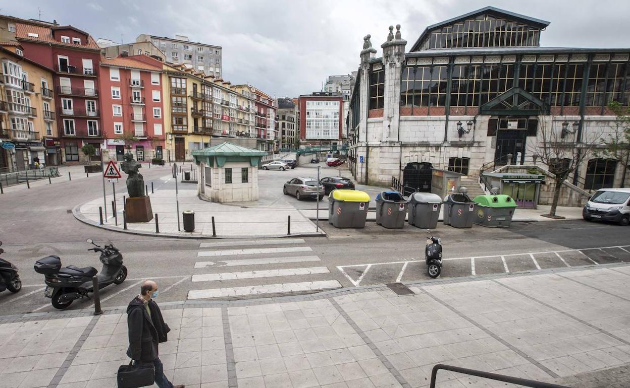 Exterior del Mercado de la Esperanza, el viernes.