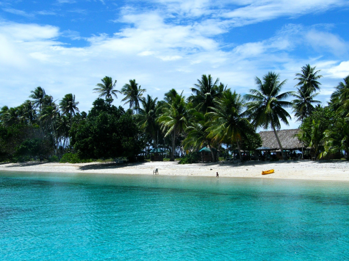 Islas Marshall | Oficialmente, la República de las Islas Marshall es un país insular ubicado en el océano Pacífico, en la región de Micronesia. Formó parte del Territorio en Fideicomiso de las Islas del Pacífico y estuvo bajo la administración de los Estados Unidos. Habitan 53.000 personas.