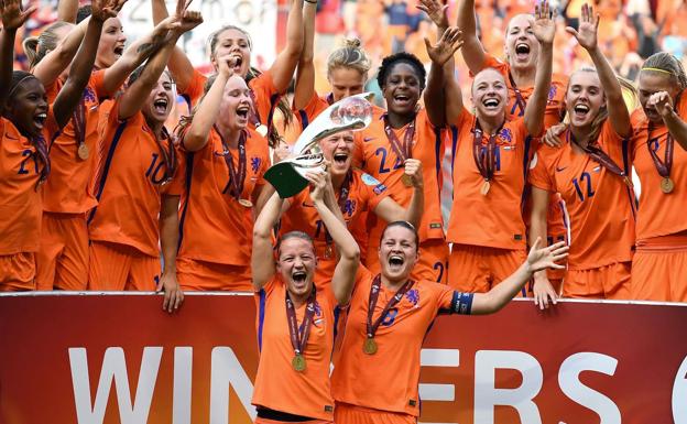 Aplazada la Eurocopa femenina a 2022