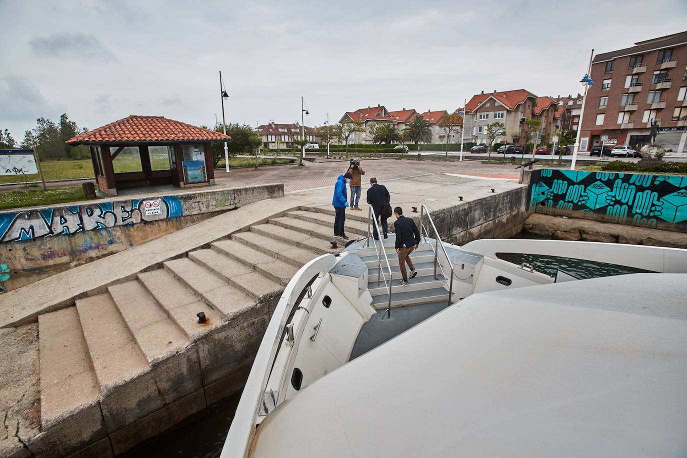 Fotos: Las pedreñeras siguen cruzando la bahía