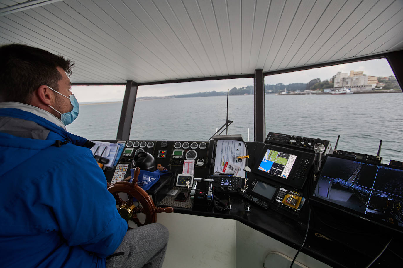 Fotos: Las pedreñeras siguen cruzando la bahía