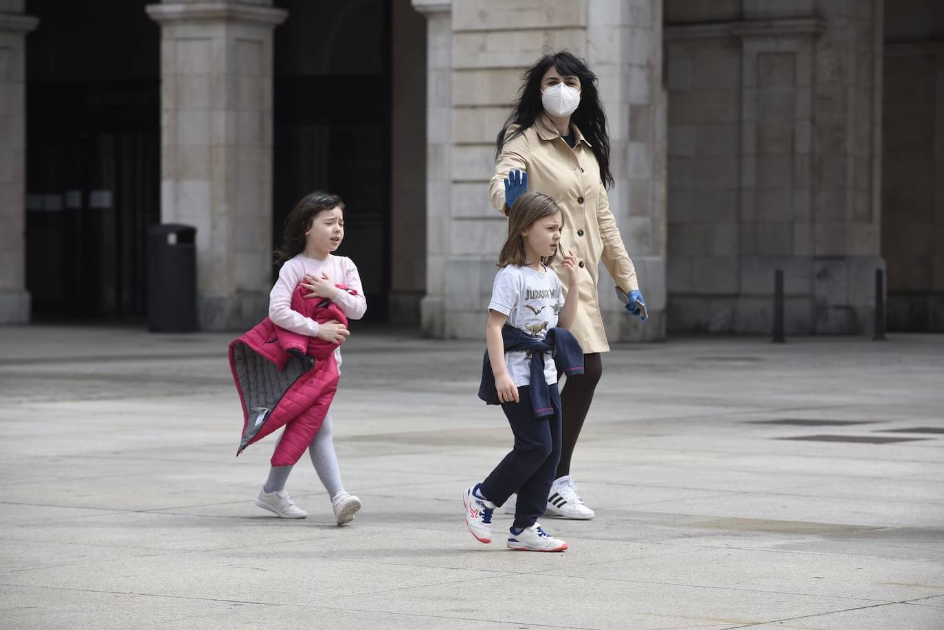 Fotos: Los niños de Cantabria pisan la calle