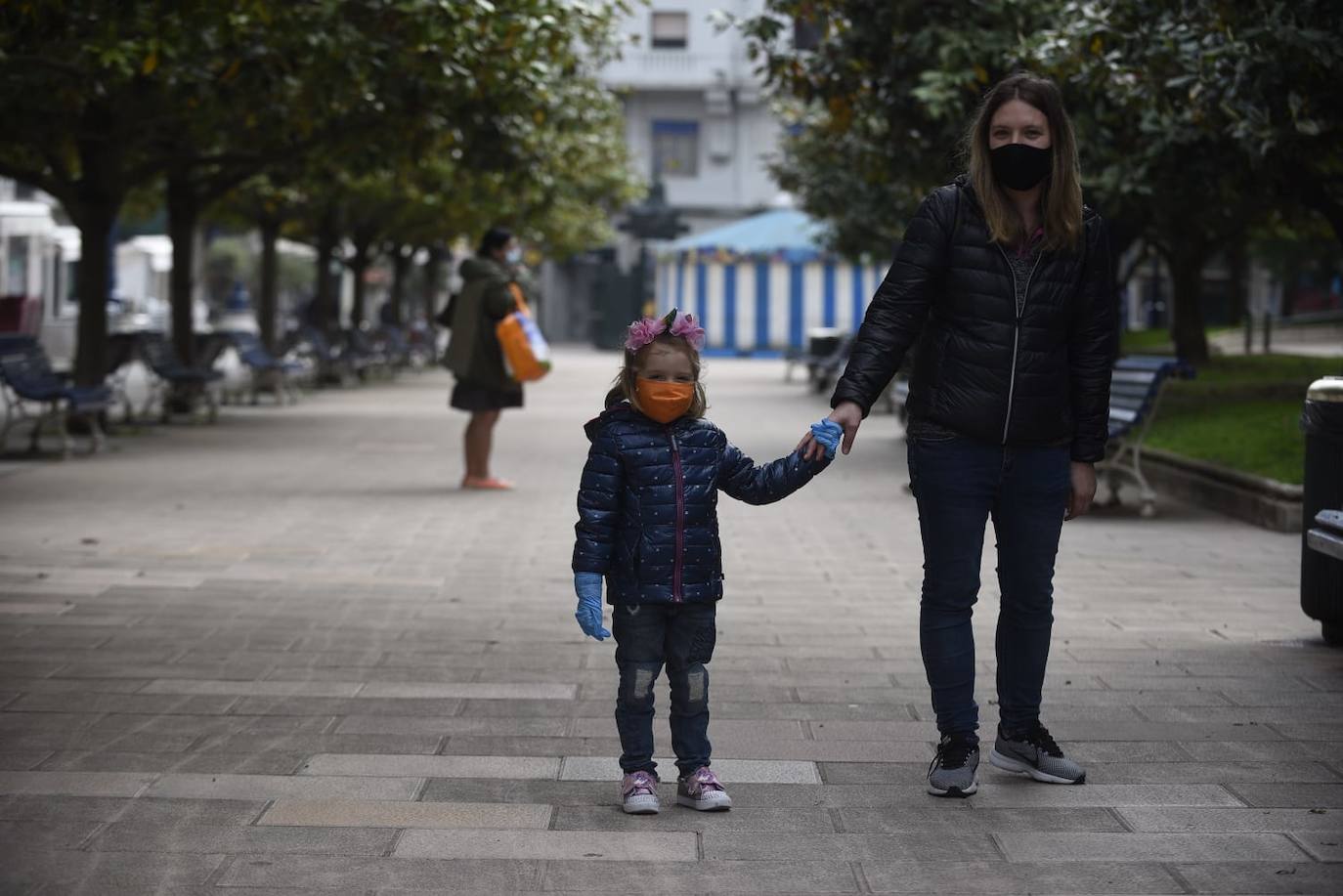 Fotos: Los niños de Cantabria pisan la calle