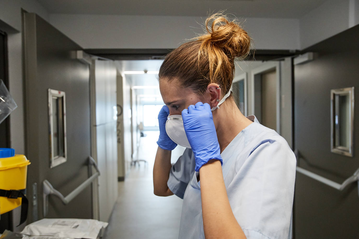 Fotos: Así han trabajado los profesionales sanitarios de Valdecilla contra el coronavirus