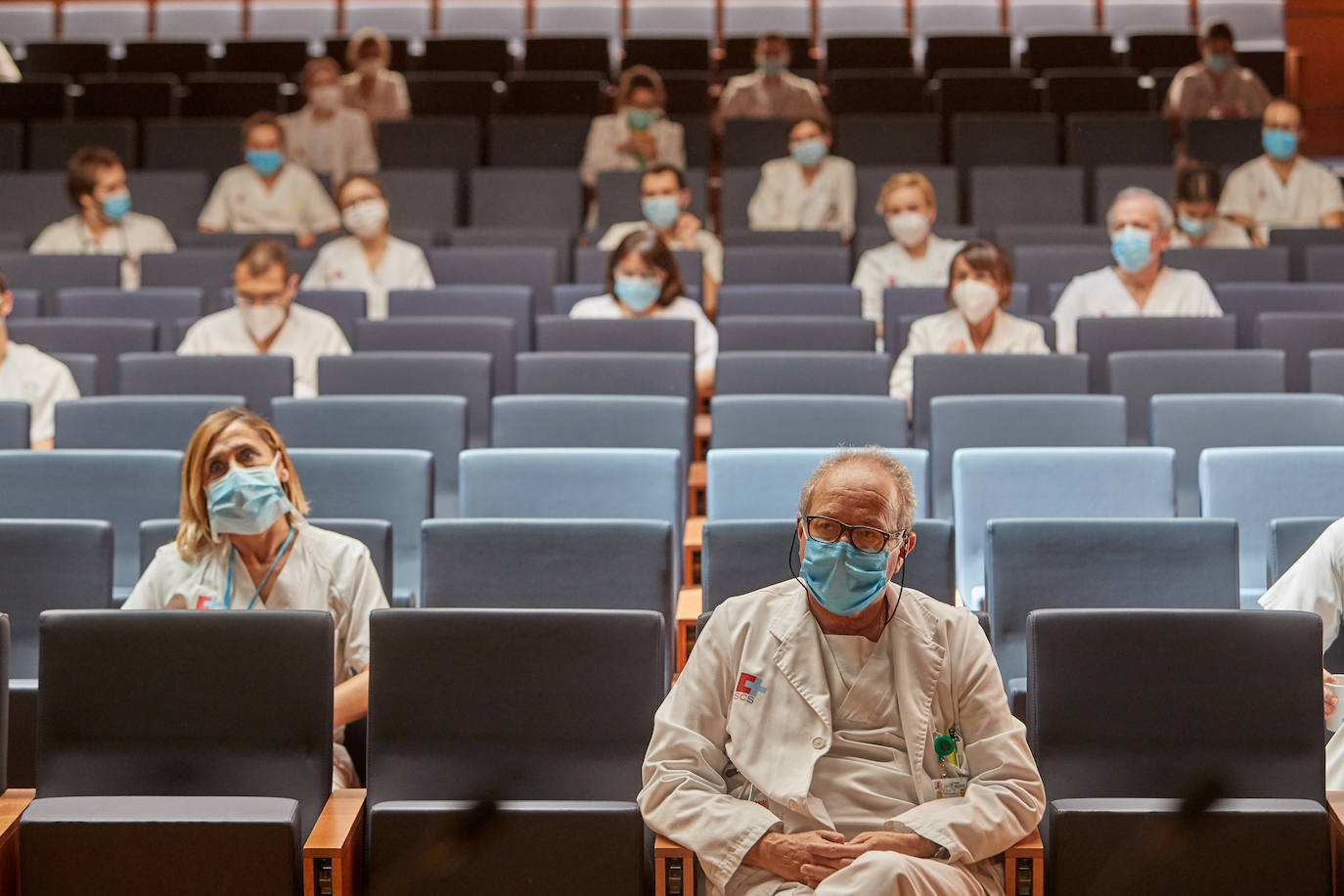 Fotos: Así han trabajado los profesionales sanitarios de Valdecilla contra el coronavirus