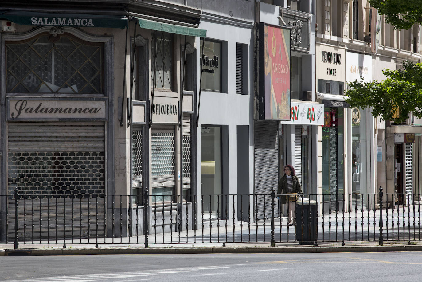 Fotos: Comercio cerrado en Santander