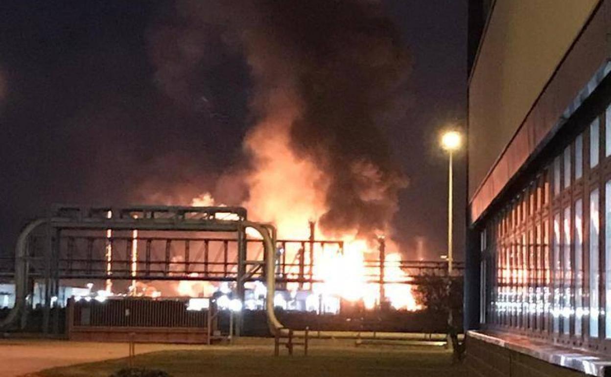 La explosión en la petroquímica de Tarragona, el pasado 14 de enero. 