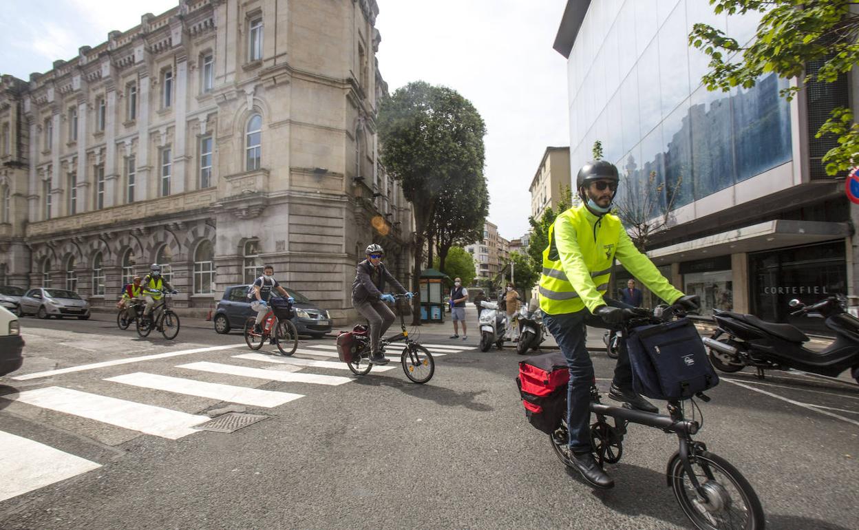 Santander se compromete a reducir 30 km/h la velocidad de las calles de un solo carril o uno por sentido