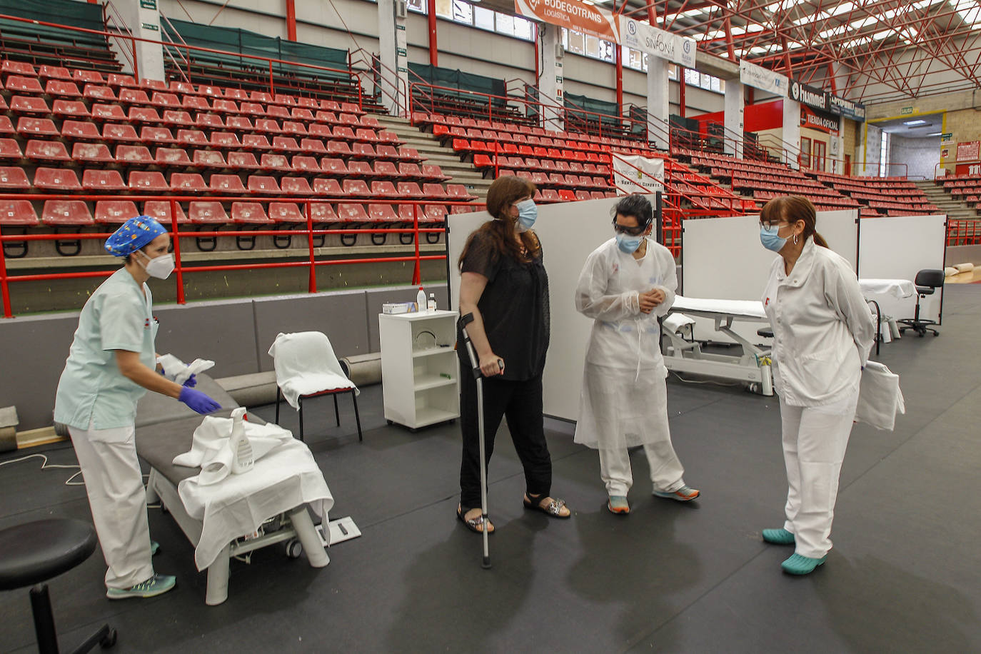 El pabellón acoge desde el pasado lunes la atención ambulatoria de rehabilitación, fisioterapia, logopedia y terapia ocupacional del Hospital Sierrallana,