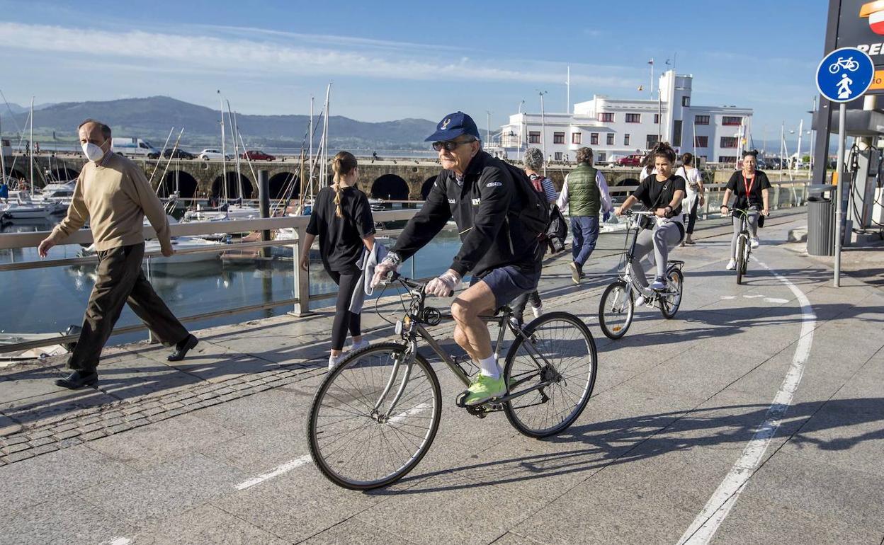 Imagen del paseo marítimo de Santander, ayer por la mañana.