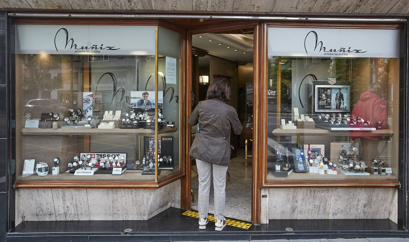 Más del 80% del comercio ha abierto sus puertas en la fase 1 de la desescalada, manteniendo las distancias entre clientes e introduciendo las medidas sanitarias obligatorias.