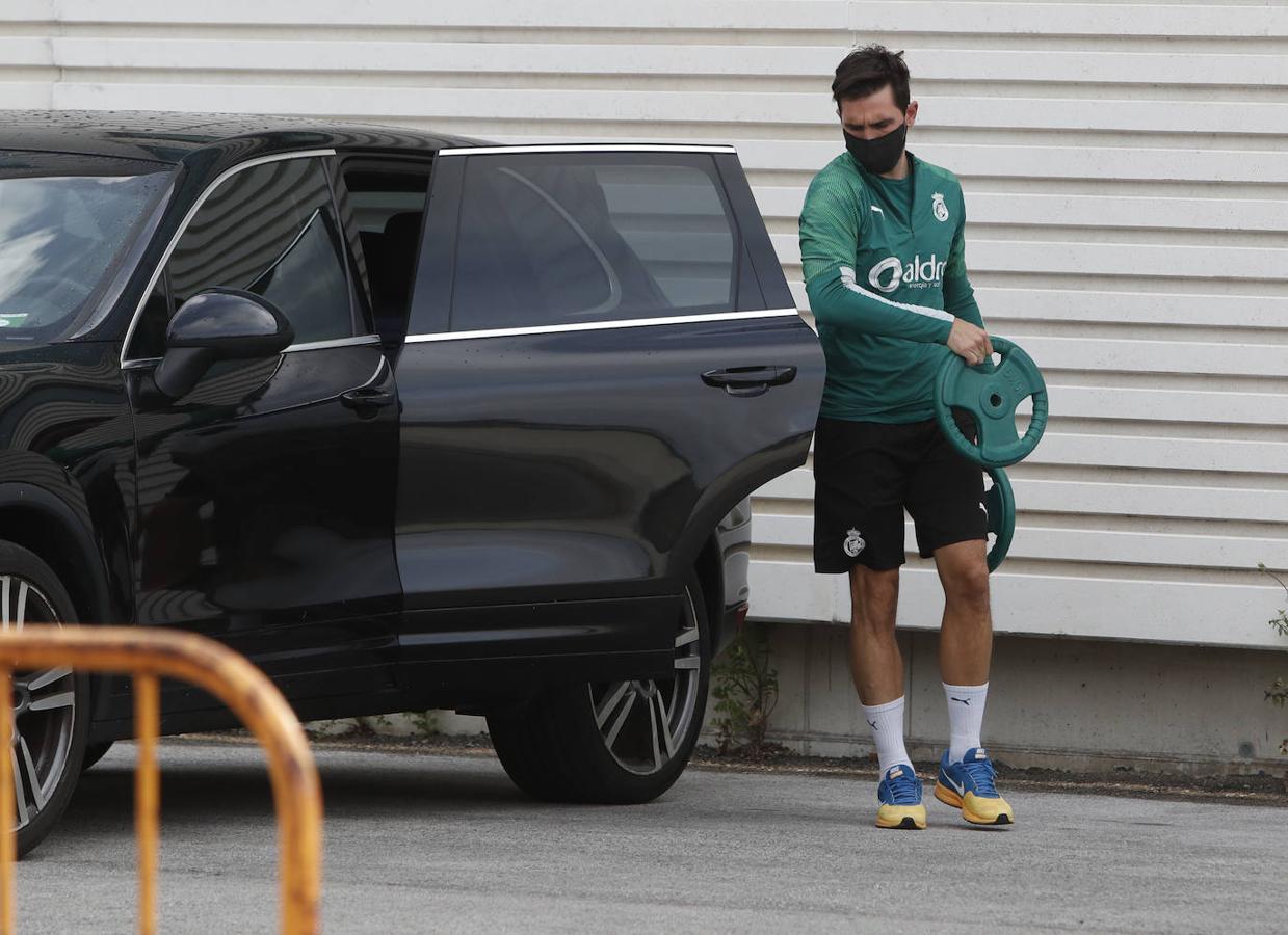 El equipo verdiblanco ha regresado a los entrenamientos dos meses después tras el parón motivado por la crisis sanitaria del coronavirus.