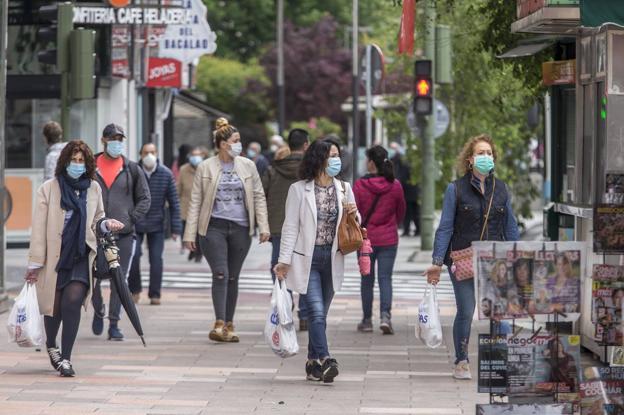 Prohibidos los corrillos en la calle