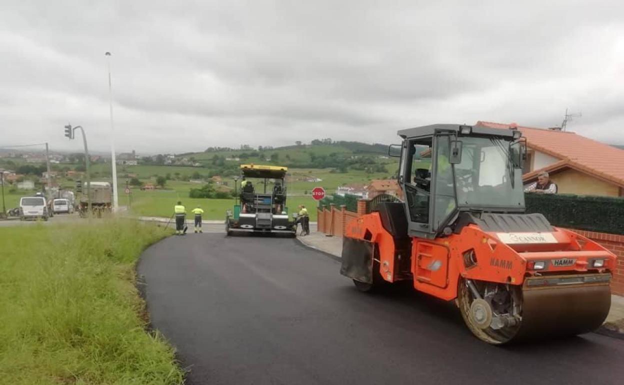 Trabajos de asfaltado.