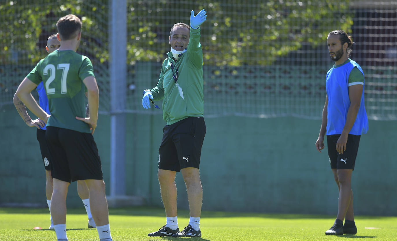 Fotos: El Racing sigue preparando su regreso a la competición