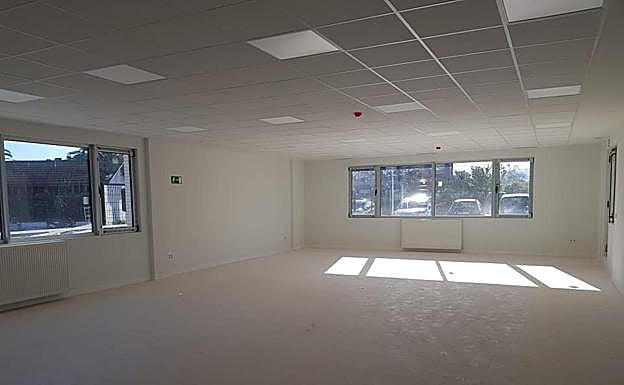 Una de las aulas del centro, aún sin mobiliario