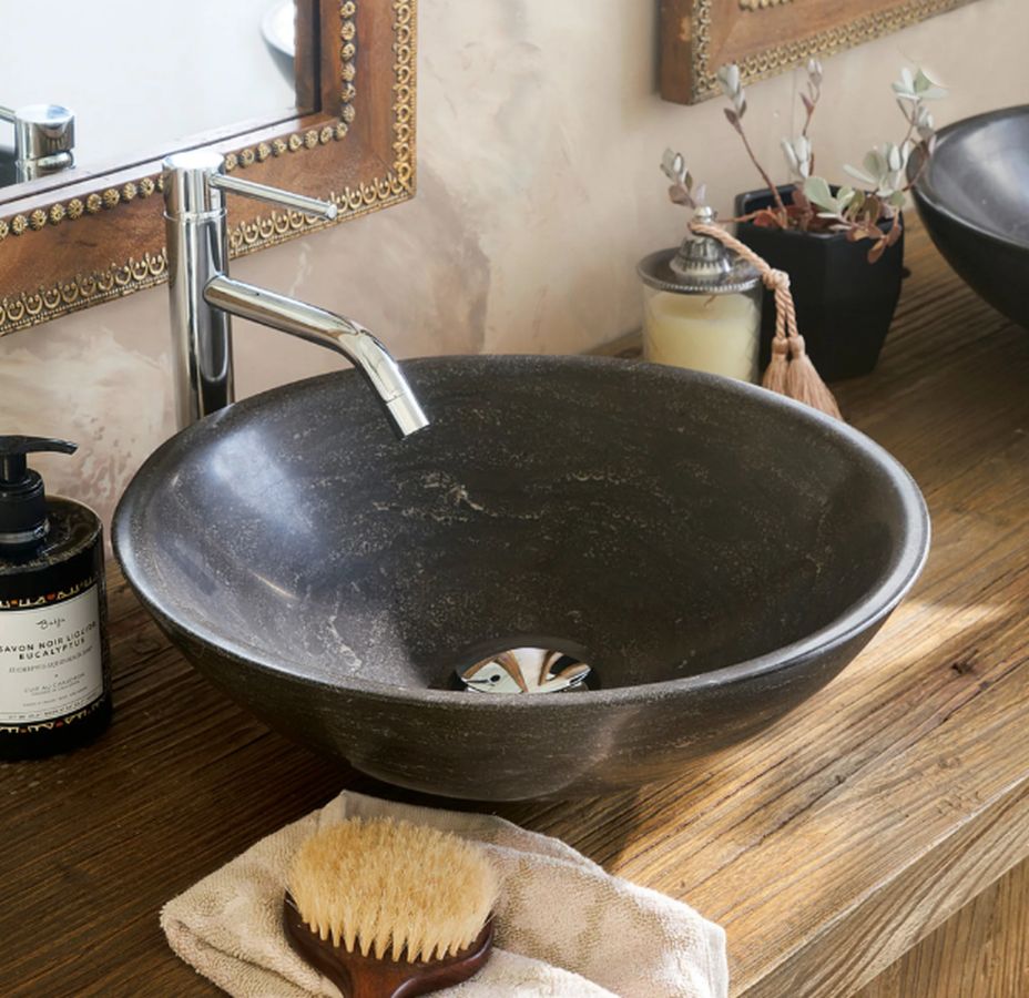 Los elementos de cerámica son propios de la tendencia rústica. Sin duda, son materiales que aportan un 'plus' al resultado final. Cuanto más singular sea la pieza, la sensación 'vintage' perdudará más en el tiempo.