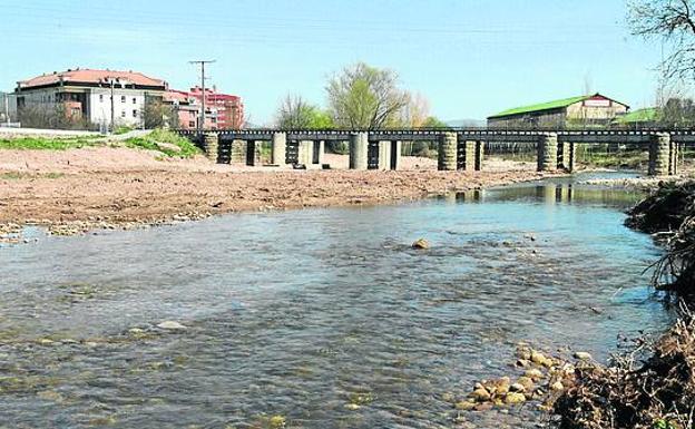 Imagen. El río Híjar, en el límite entre Reinosa y Matamorosa, ha sido objeto de una actuación de urgencia. 