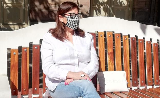 Con mascarilla y ropa cómoda: «Si yo me veo bien, todo irá mejor»