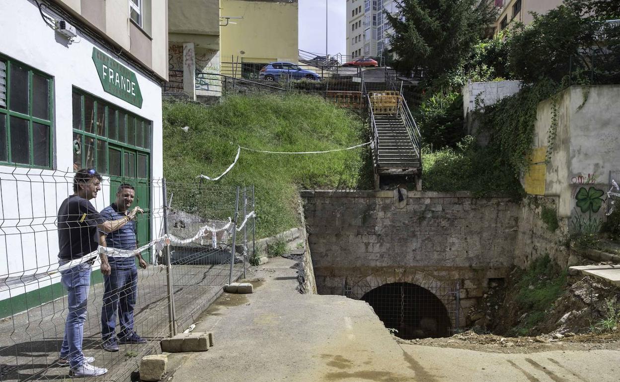 Boca del antiguo túnel de Tetuán, cuya rehabilitación es uno de los proyectos a financiar.