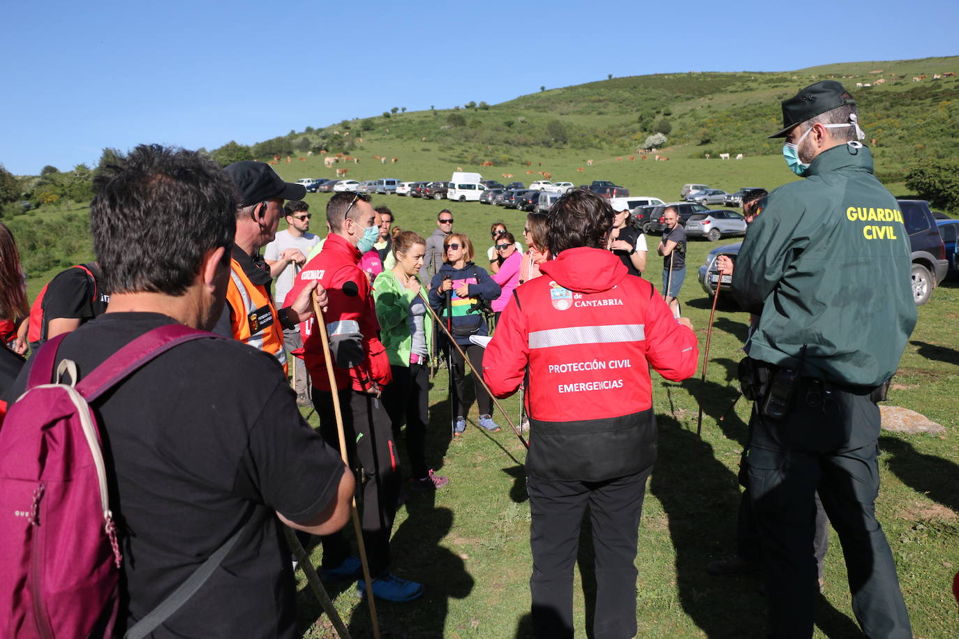 Fotos: Continúa la búsqueda