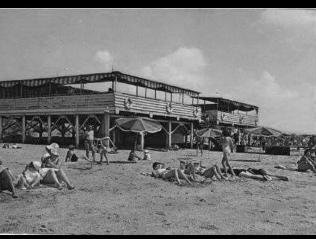 Al comienzo del estado de alarma, la Junta Vecinal animó a la gente a desempolvar sus álbumes de fotografías para hacer un archivo con todo el material reunido. Estas fotos forman parte de esta colección.