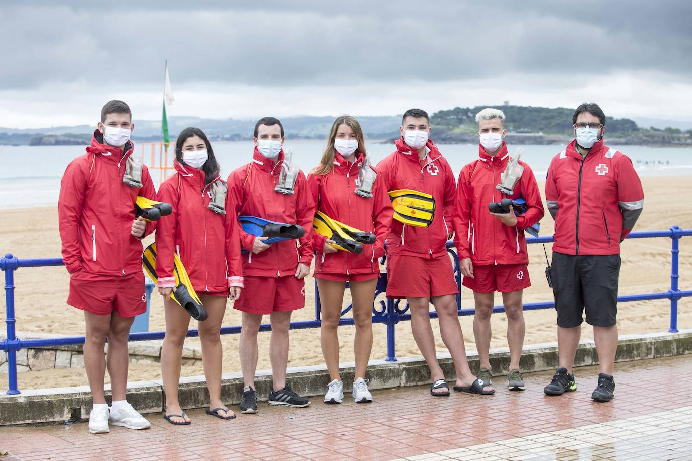 Fotos: 250 socorristas de Cruz Roja se ocuparán del salvamento en las playas de Cantabria