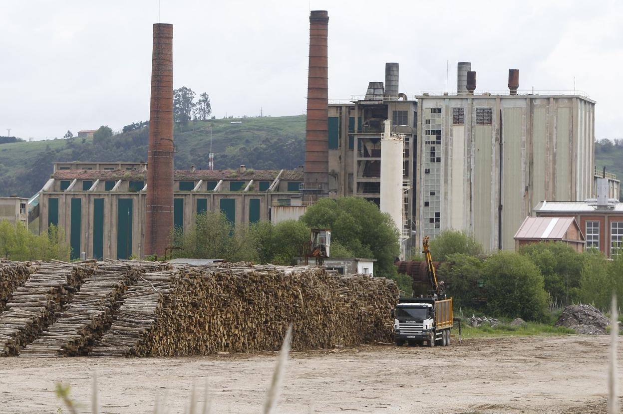 La fábrica de Sniace en Torrelavega cuenta con diversos interesados. 