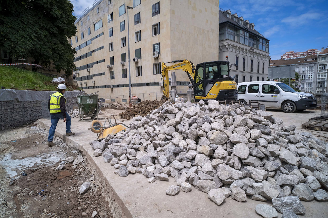 Fotos: Obras para la instalación del ascensor del túnel de Pasaje de Peña