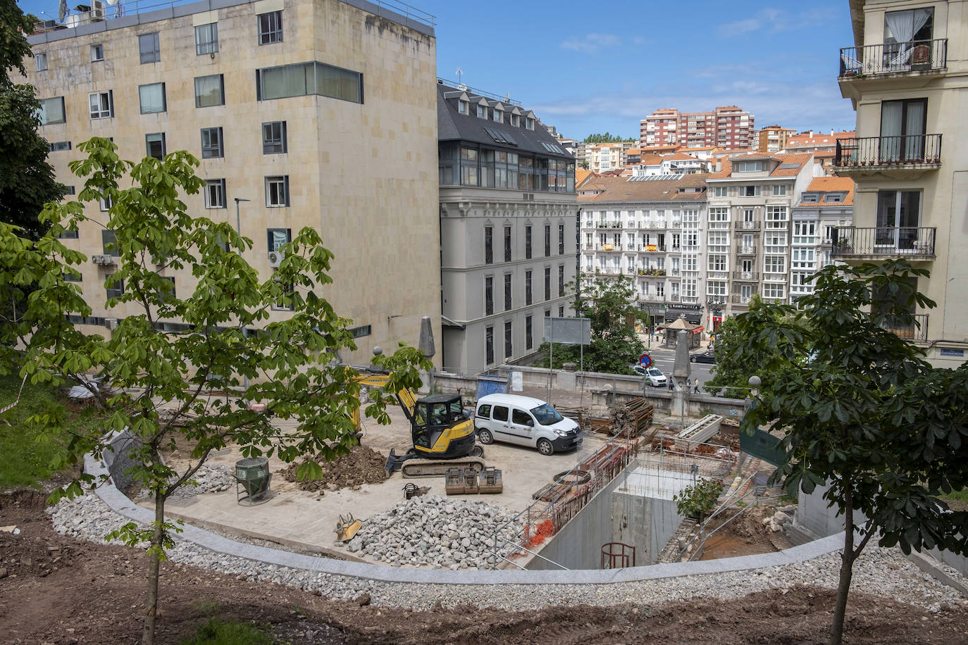 Fotos: Obras para la instalación del ascensor del túnel de Pasaje de Peña